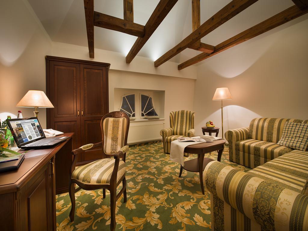 Ea Hotel Elefant Karlovy Vary Habitación foto